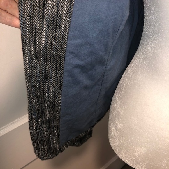 Super Stylish Horny Toad Hoodie for winter or snow size Med - Picture 5 of 6